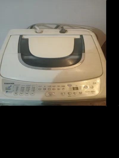 غسالة للبيع في مدينة الشروق, القاهرة - 9,000 EGP