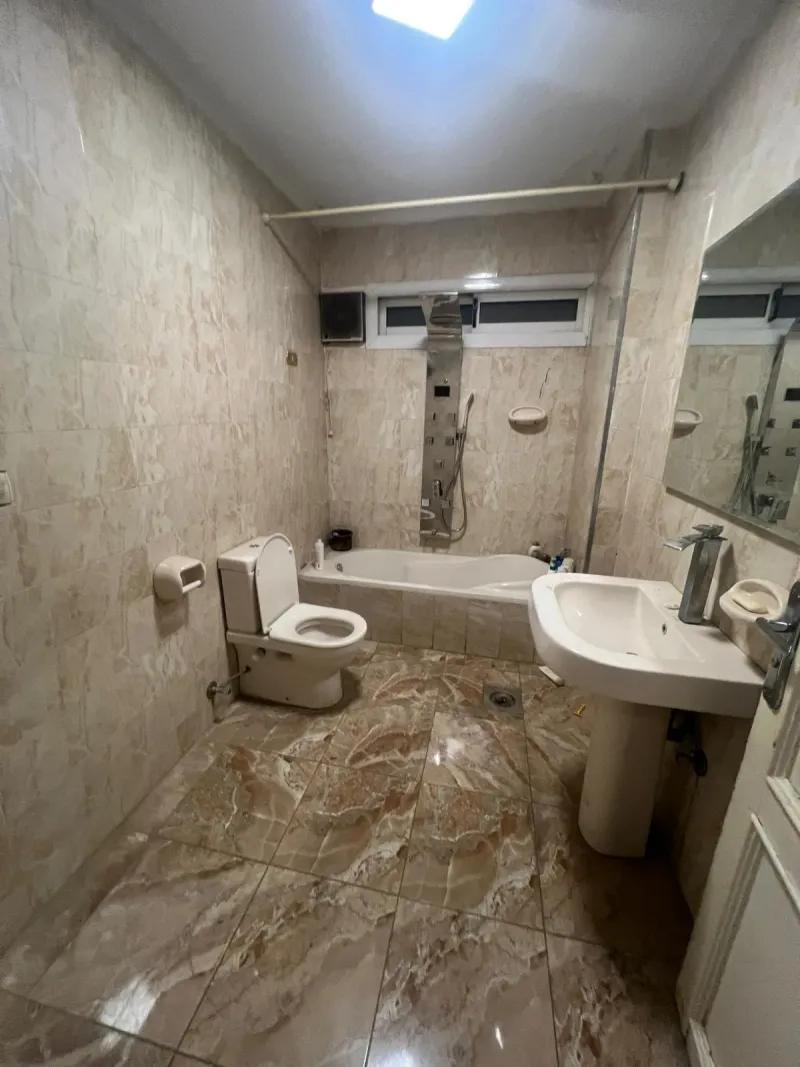 شقه فخمه للبيع بفيصل الرئيسى