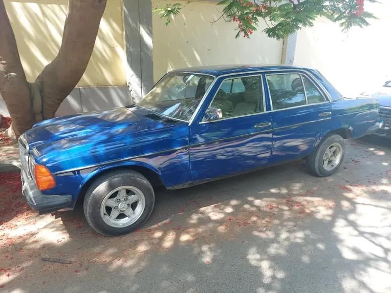 مرسيدس معدل موديل 1980 فبريكة دواخل بالكامل مرور فيصل