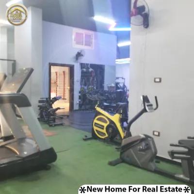 محل اداري 300 م للبيع بقلب بولكلي