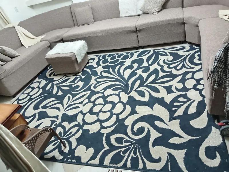 سجادة بحالة ممتازة