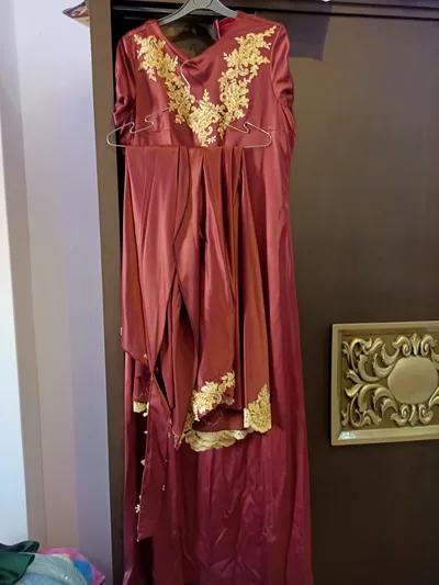 فستان ستان للبيع في سيدي بشر, الإسكندرية - 750 EGP