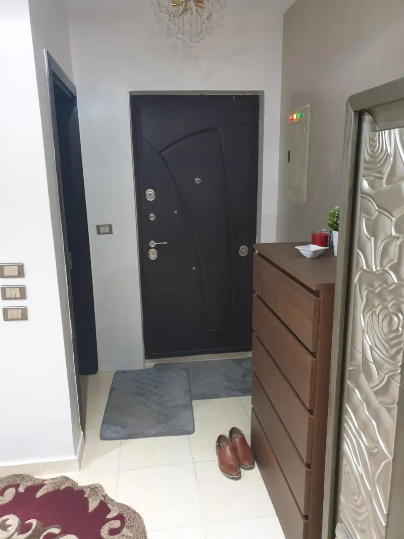 شقه للبيع بمدينتي من المالك مباشر