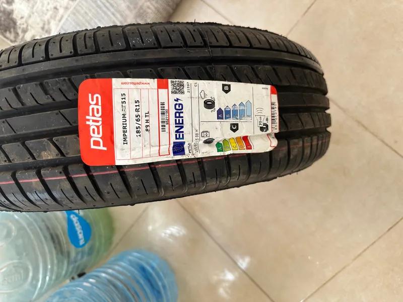 فردتين كاوتش زيرو ملمسوش الارض كنت جايبهم لعربيتي وبيعت العربيه انتا١١