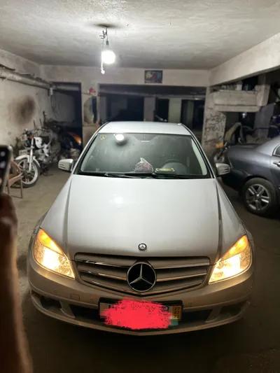 مرسيدس بنز سي-كلاس 2009