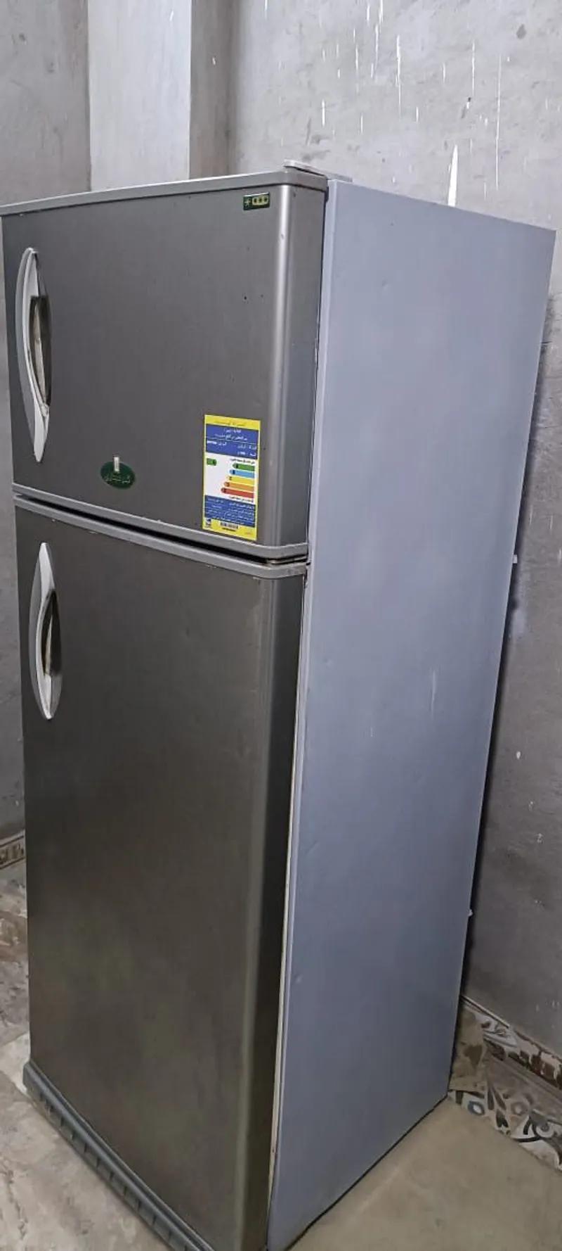 تلاجه كريازي 14 قدم ديفروست استعمال بحاله ممتازه شحن شركة