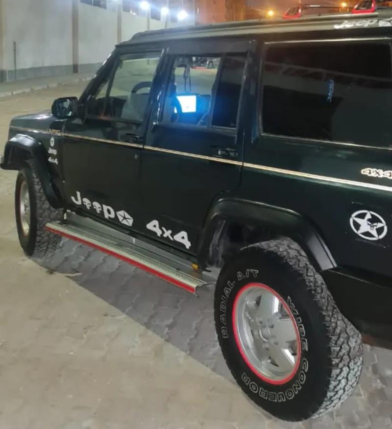 للبيع جيب شيروكي