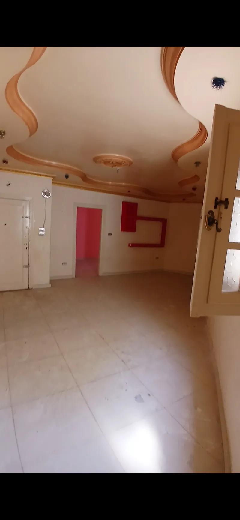 شقة بسعر لقطة للبيع وتم تنزيل السعر لسرعة البيع