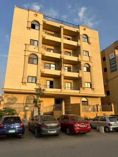 شقة للبيع في حي اللوتس