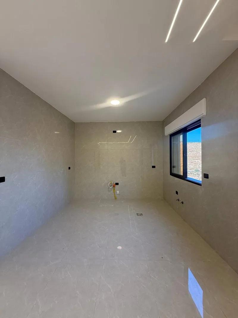 استفيد بخصم اللونش 50% شقه للبيع في العاصمه بجوار الحي المركزي