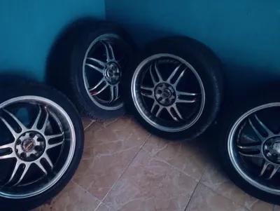 متاح طقم جنط 17 بدون استعدال ولا لحاام