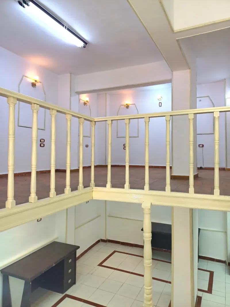 محل في منتصف المنصورة موقع مميز جدا