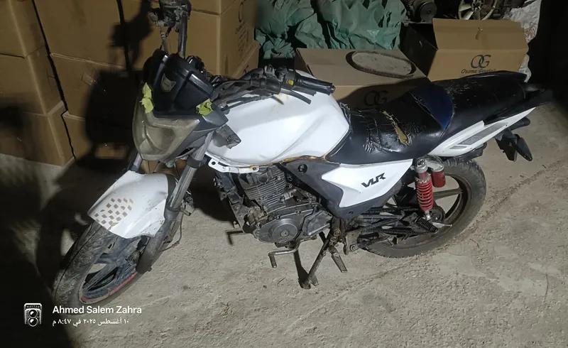 في مكنه بنلي vlr موديل 2013 بجواب عمله عمره كمله فوق وتحت