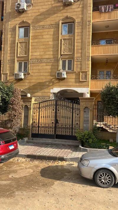 شقة للبيع في مدينة العبور