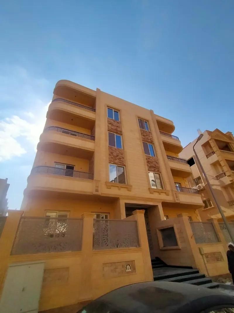 شقه للايجار 200 متر تشطيب كامل في قلب الشيخ زايد