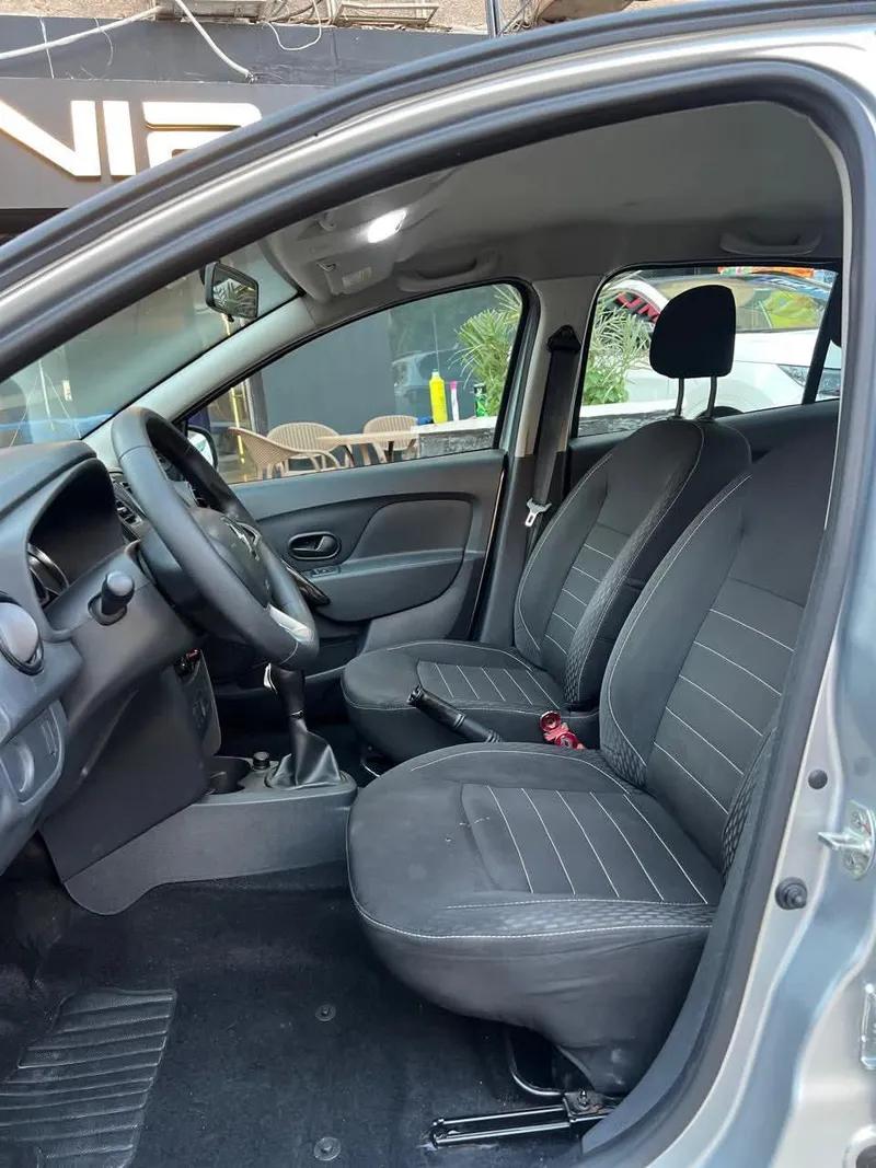 رينو لوجان ٢٠٢١