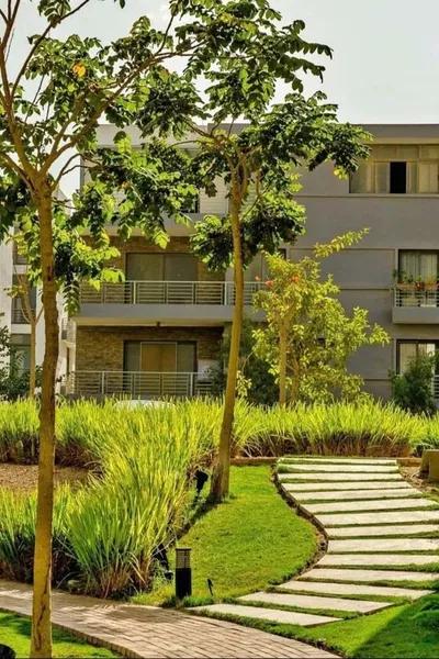 شقة للبيع في تاج سيتي