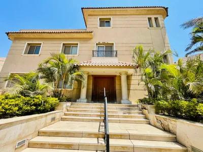 فیلا للبيع في مدينة الشروق