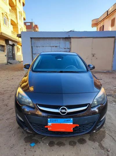 اوبل استرا 2018