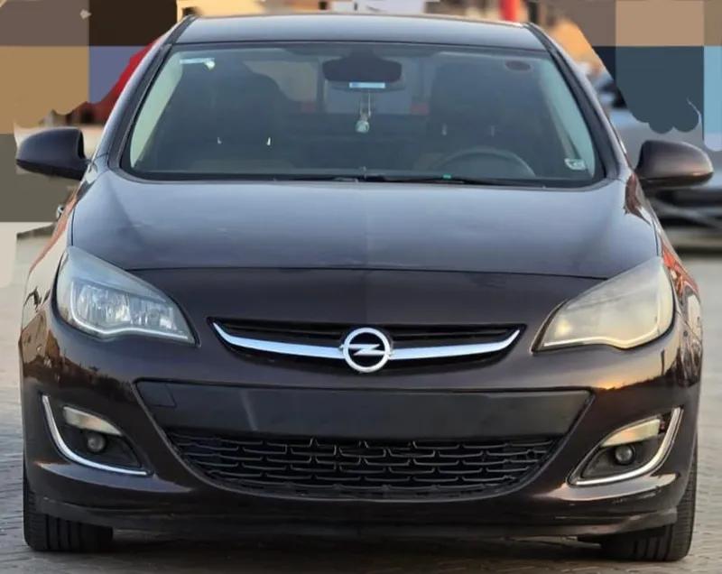 أوبل أسترا 2013 أعلي فئة كوزمو