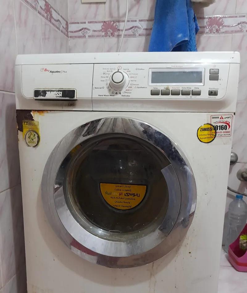غسالة زانوسي ٨ ك مستعملة للبيع