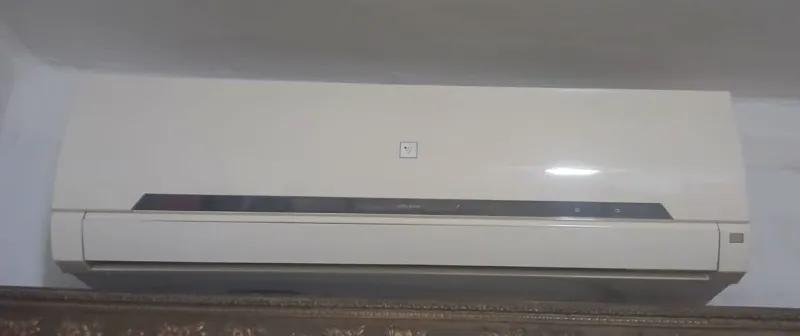 للبيع تكيف شارب 3 حصان مستعمل استعمال خفيف جداً