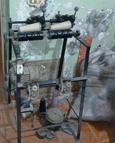 ماكينة تريكو الماني ولازونة بحالة جيدة بسعر 10000 جنيه في السيوف, الإسكندرية - 10,000 EGP