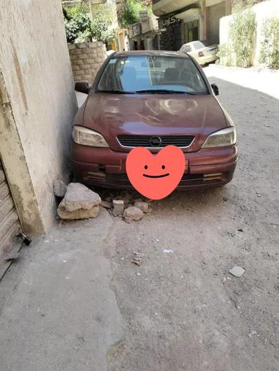 اوبل استرا 2000