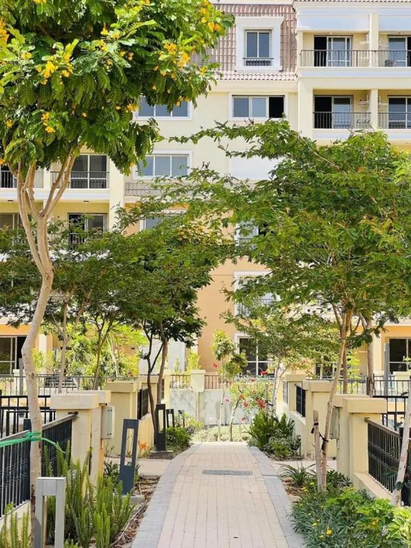 شقة للبيع في كمبوند بترفلاي – المستقبل سيتي