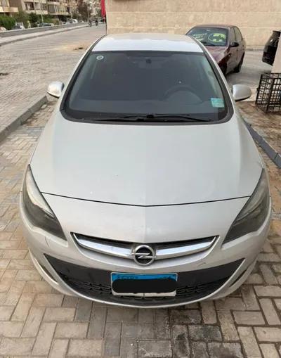 اوبل استرا 2018