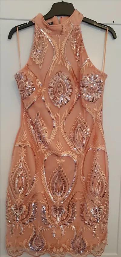 فستان سواريه ماركة Quiz في 6 أكتوبر, الجيزة - 1,500 EGP