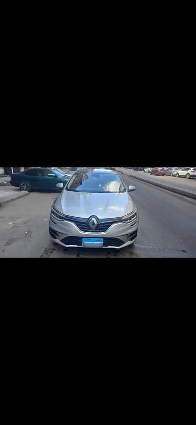 رينو ميجان 2022