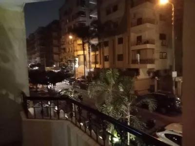 شقة للبيع في شيراتون