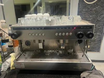 ماكينه اسبريسو ومطحنه بن في جسر السويس, القاهرة - 55,000 EGP