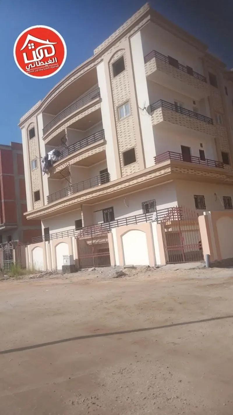 شقه للبيع بسعر تجاري