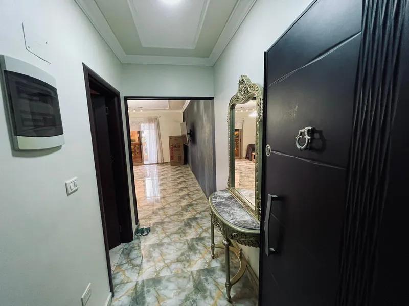 شقة للبيع بالتجمع الخامس