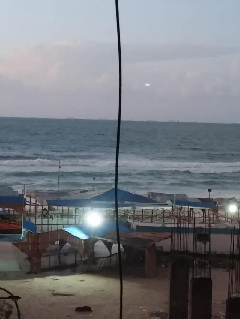 شقه للبيع دور 2 ف الهانوفيل تاني نمره من البحر