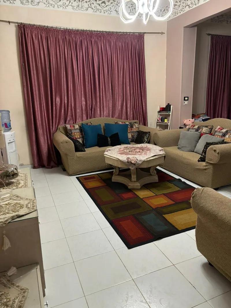 شقه للبيع في أكتوبر