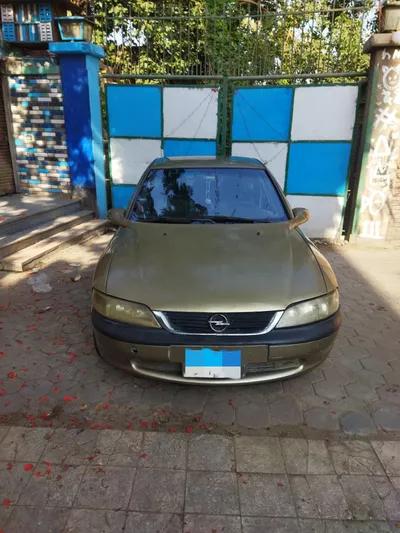 اوبل فيكترا 1998