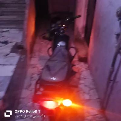 باجاج بوكسر 2012