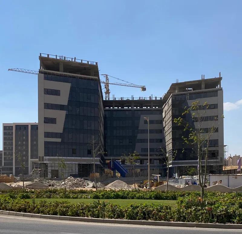 مكتب استلام فوري بعقد ايجار بسعر 1500 للمتر