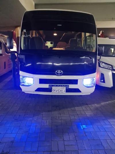 ايجار ميني باص تويوتا كوستر 21 فرد للسفر والرحالات