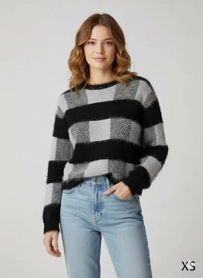 بلوفر صوف ناعم شعر في 6 أكتوبر, الجيزة - 425 EGP