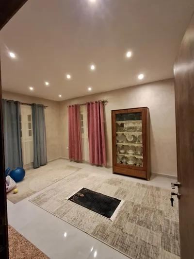 شقة للبيع في الحي الخامس