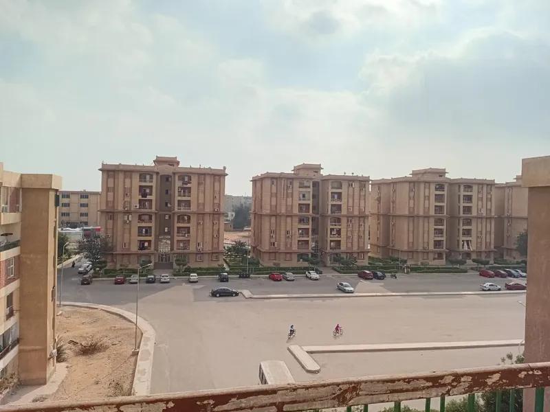 شقة 77متر بموقع ممتاز لجميع الخدمات و لبوابة المدينة والمترو