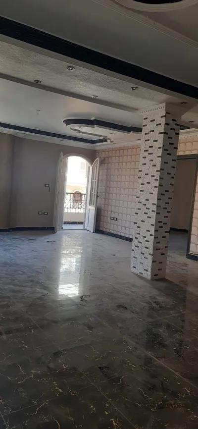 شقة للبيع في الحي الرابع