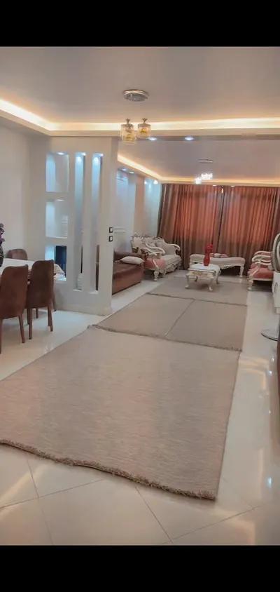 شقة للبيع في جسر السويس