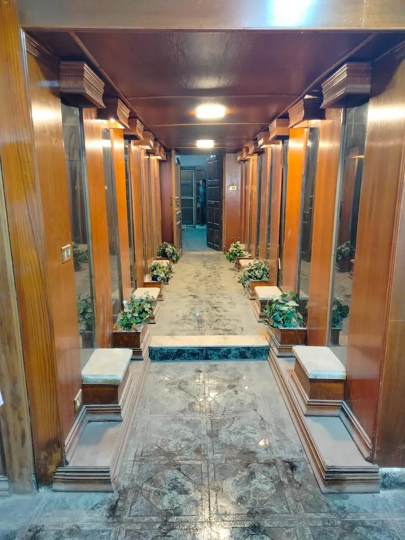 مكتب للبيع مكسبوا كبير جدا و سعروا ببلاش ربنا يعلم