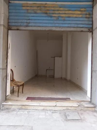 محل بتاعي للبيع في محرم بك أمام مدرسة عرفان 30 متر شامل كلة